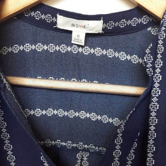 MINE Los Angeles Light Weight Tunic Style Blouse - Picture 4 of 4